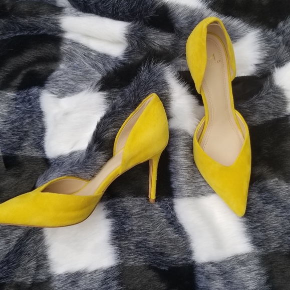 Marc Fisher Pumps - Picture 4 of 5